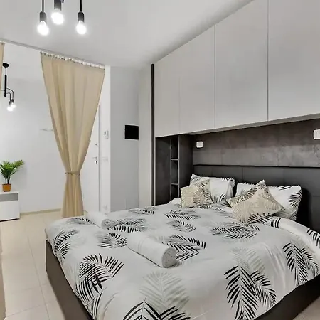 10 Min From Linate-private Garage Apartament *