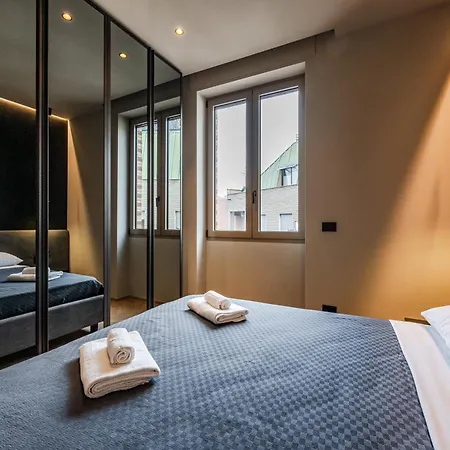 Luxury With View Steps From The Duomo *
