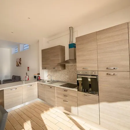 Magnifico Con Doppio Terrazzo Appartement Milaan