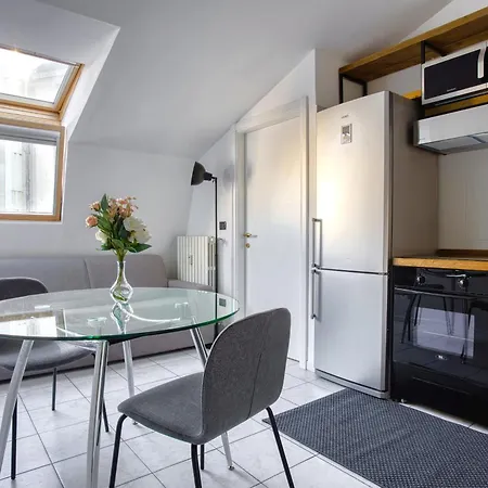 Cozy One Bedroom Close 2 Public Transportation * Milan
