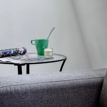 Cozy One Bedroom Close 2 Public Transportation