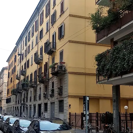 Navigli Darsena Celebrity House Apartamento *