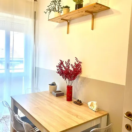 Navigli Retreat Near Duomo Διαμέρισμα