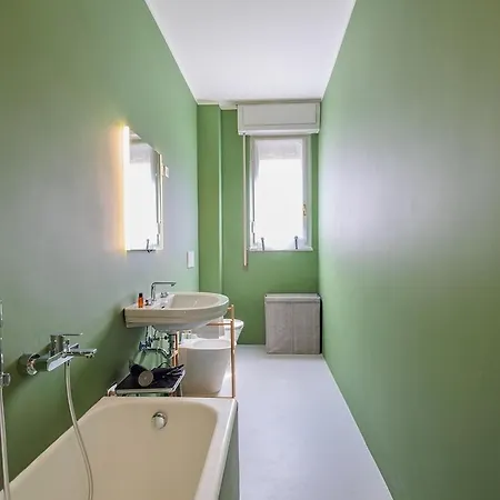 Station 3 Bedrooms & 2 Bathrooms - B Apartment Milan