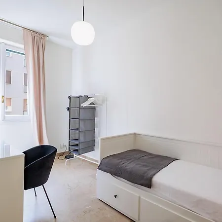 Station 3 Bedrooms & 2 Bathrooms - B Apartment Milan