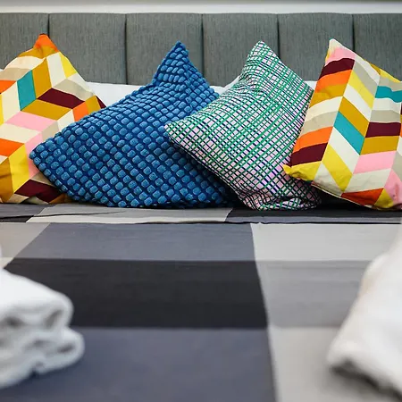 Apartment Insubria 8-dx - Monolocale Cool *