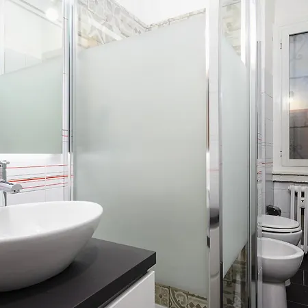 Insubria 8-dx - Monolocale Cool *