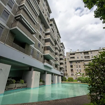 Quiet With Terrace - 20 Min From Duomo شقة