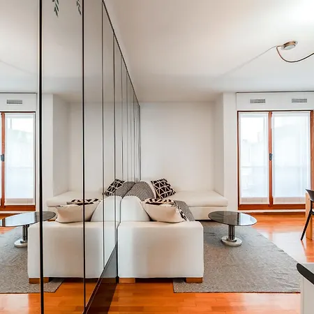 Apartment Quiet With Terrace - 20 Min From Duomo