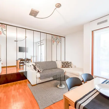 Apartman Quiet With Terrace - 20 Min From Duomo Milánó