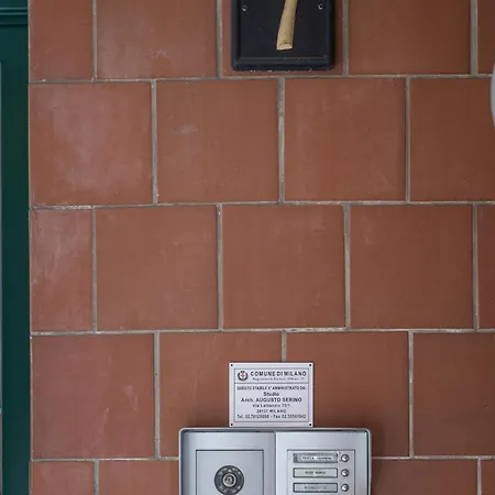 Exclusive With Terrace At 15 Min To Duomo شقة *