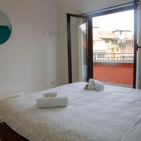 Apartment The Loft Above - Comfort E Stile A 5m Dalla Metro M2 Lambrate