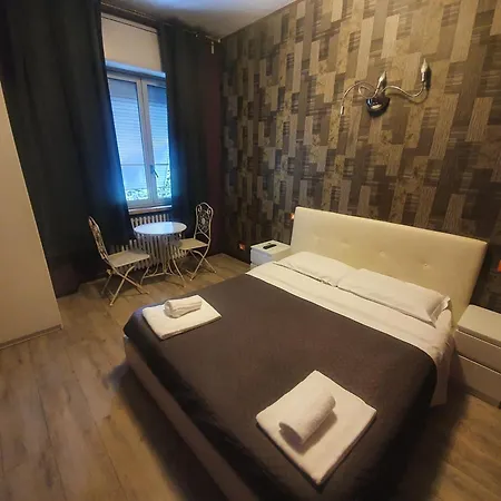 Guest house Sira House 2*