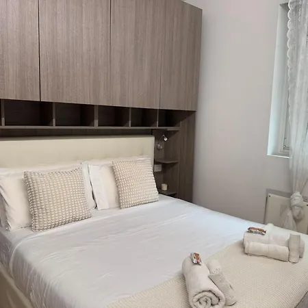 La Regina Delle Locazioni In Porta Romana 3 Apartment