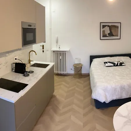 Life 23 Apartment *