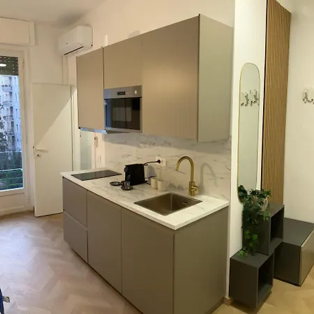 Life 23 Milan