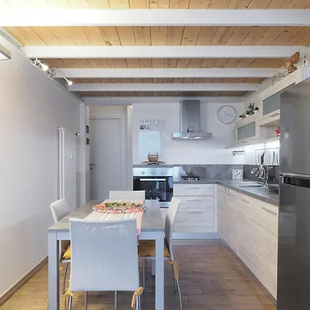 Primopiano - Tajani B * Milaan