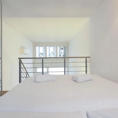 Primopiano - Tajani B *