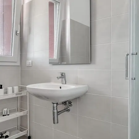 Apartment Pisis5 New 2room With Garage *