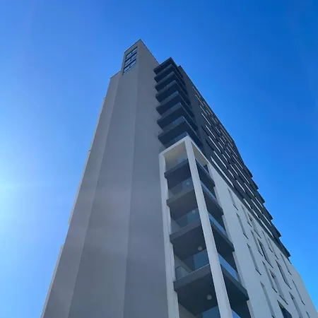 Davide Host Da Giulietta, 20 Min To Duomo Apartamento