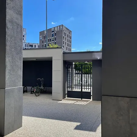 Davide Host Da Giulietta, 20 Min To Duomo *