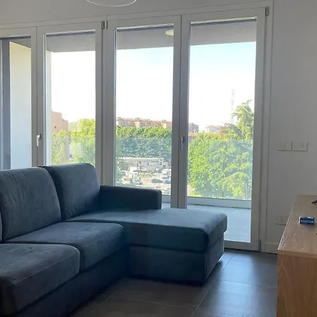 Apartamento Davide Host Da Giulietta, 20 Min To Duomo Milán