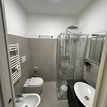Daire Moderno Bilocale Vicino Navigli E Bocconi Milano