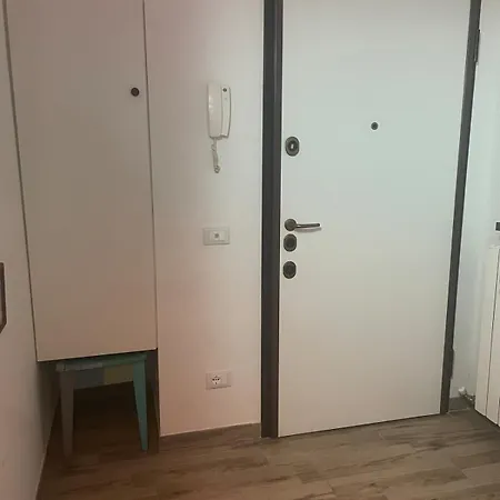 Cozy Flat In Precotto Apartment Mailand