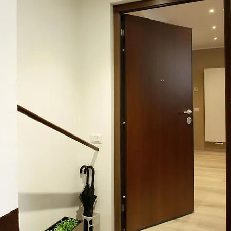 Luxhome Duomo - San Siro 10min Apartamento Milán