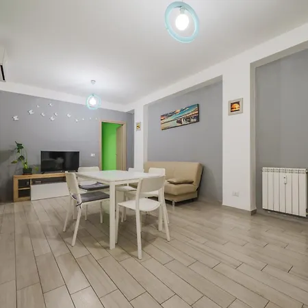 Michele Flat - Parcheggio - 10 Min Da Centro