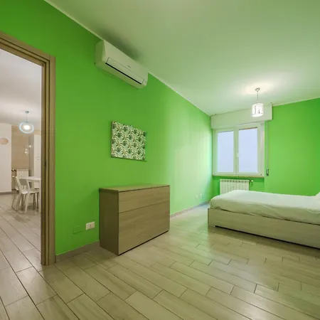 Michele Flat - Parcheggio - 10 Min Da Centro * Милан