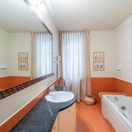 Porta Venezia, Elegant