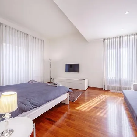 Apartment Porta Venezia, Elegant *