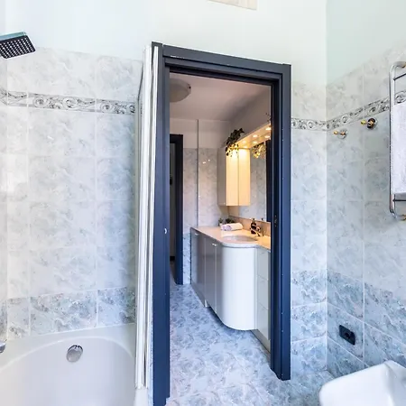 Blue Loft In The Heart Of Milan, Next To Metro Station Apartament