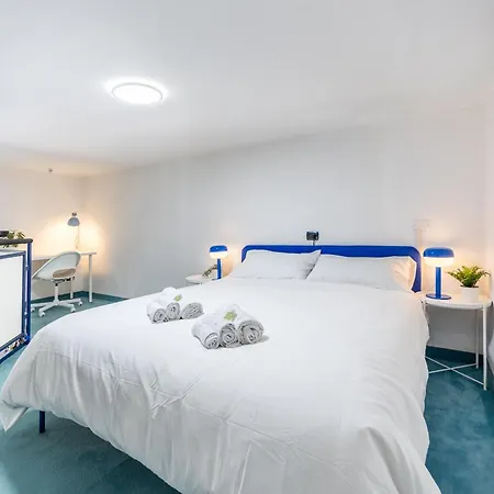 Blue Loft In The Heart Of Milan, Next To Metro Station * Mediolan