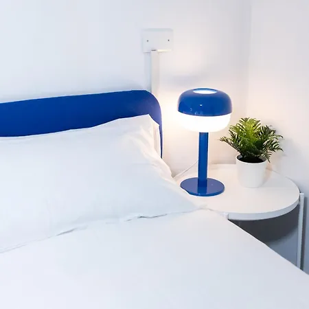 Blue Loft In The Heart Of Milan, Next To Metro Station Apartament