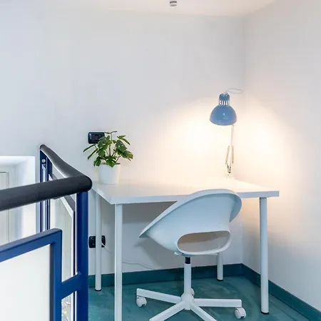 Blue Loft In The Heart Of Milan, Next To Metro Station Apartament *