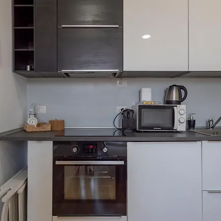 Apartment I Host - Ferrante Aporti 24 Milan