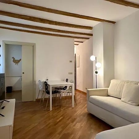 Pontaccio 4_bilo Apartment *