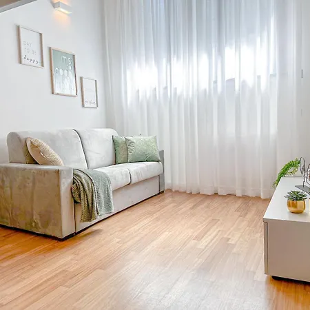 Brunacci - 5 Min Dai Navigli * Milan