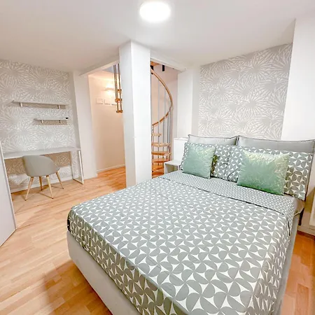 Brunacci - 5 Min Dai Navigli Apartmán