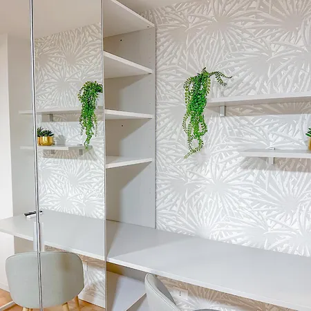 Brunacci - 5 Min Dai Navigli Apartamento *