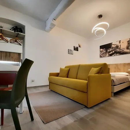 Apartman Naviglio Grande Milánó