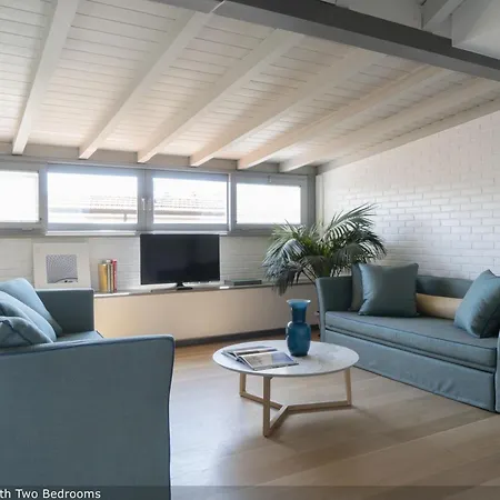 Brera In San Fermo Apartamento Milão