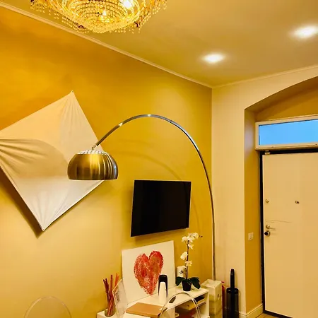 아파트 Centralissimo E Raffinato Bilocale - Scarlatti Lux - Stazione & Shopping District *