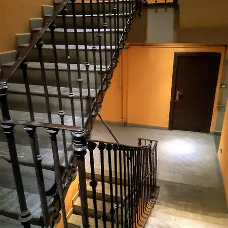 Sunday's Flat/monolocale Zona Bocconi Милан