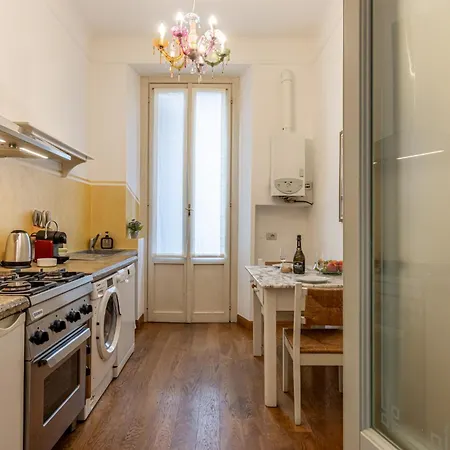 Elegant With Parking - Station Apartment *