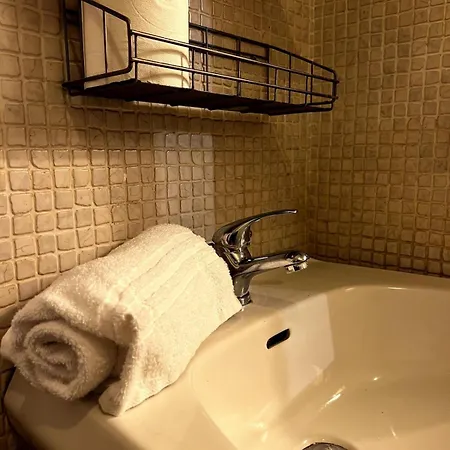 Nel Centro Di Life Wi-fi Netflix Conditioned Air Apartment Milan