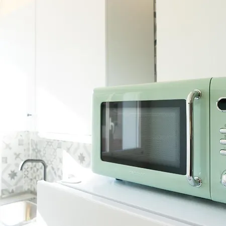 Arcimboldi's Nest - Close To Metro And Train דירה *