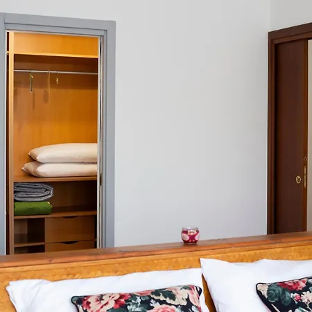 아파트 Cozy Design House - 15 Minutes From Navigli-humanitas 밀라노